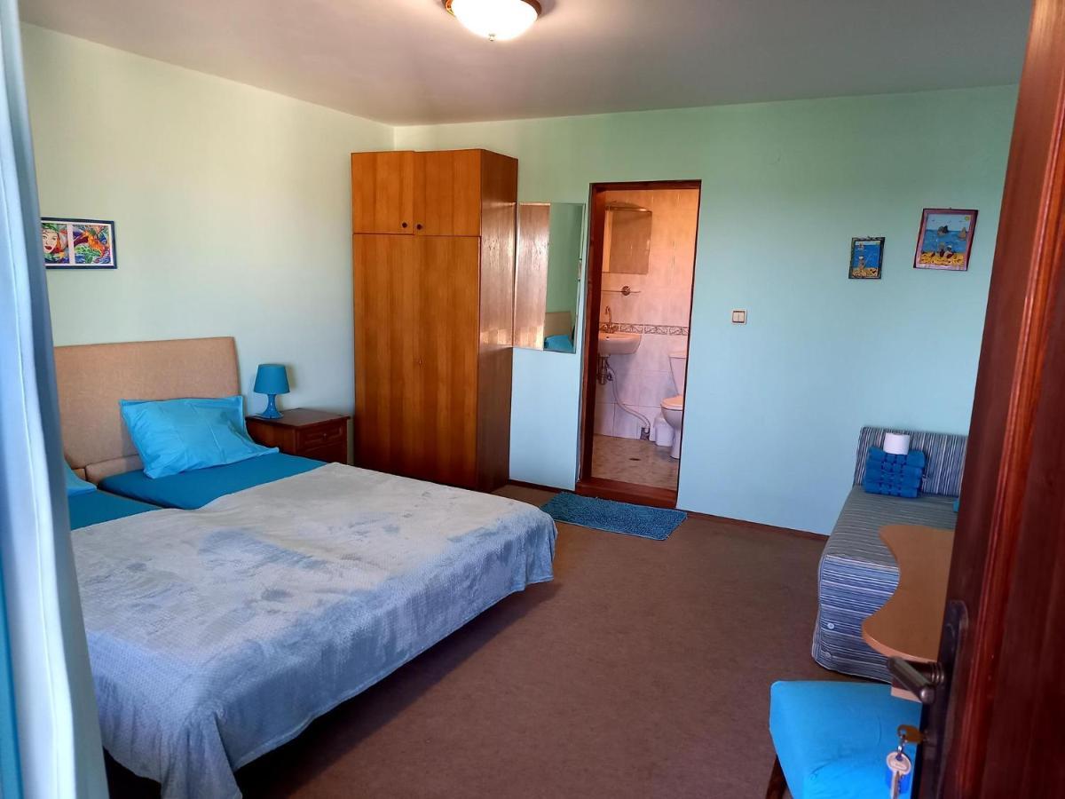 Regina'S Guesthouse Balçık Dış mekan fotoğraf