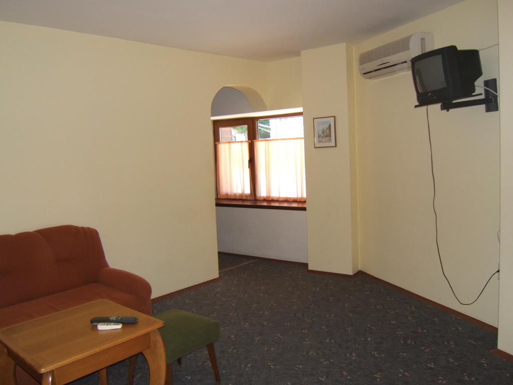 Regina'S Guesthouse Balçık Oda fotoğraf