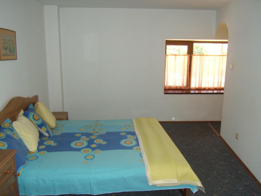 Regina'S Guesthouse Balçık Dış mekan fotoğraf